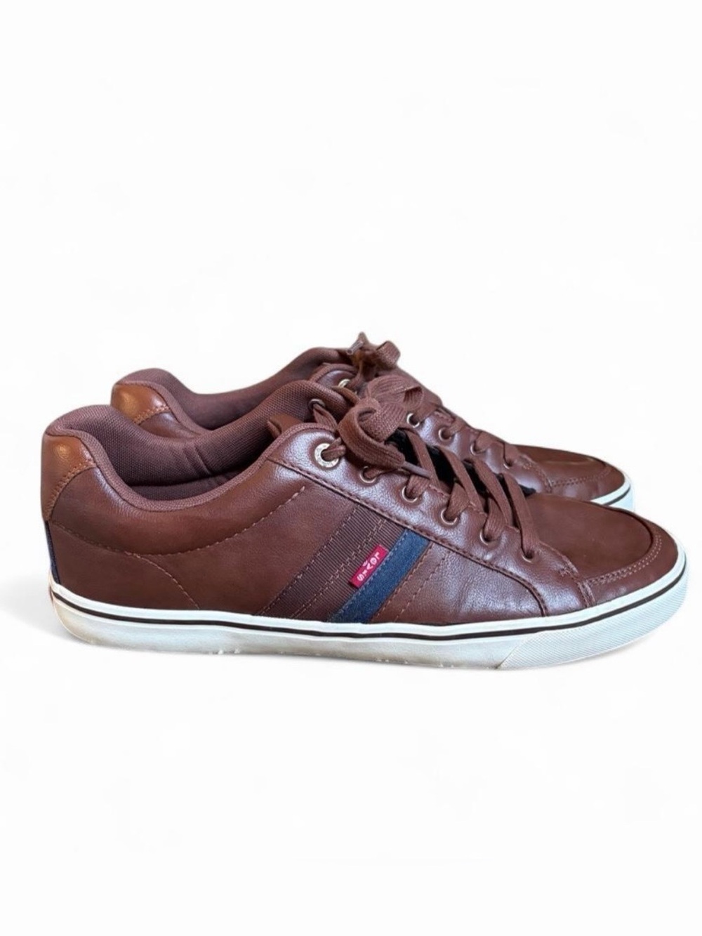Levi's mens brown faux leather sneakers. Sz. 12.